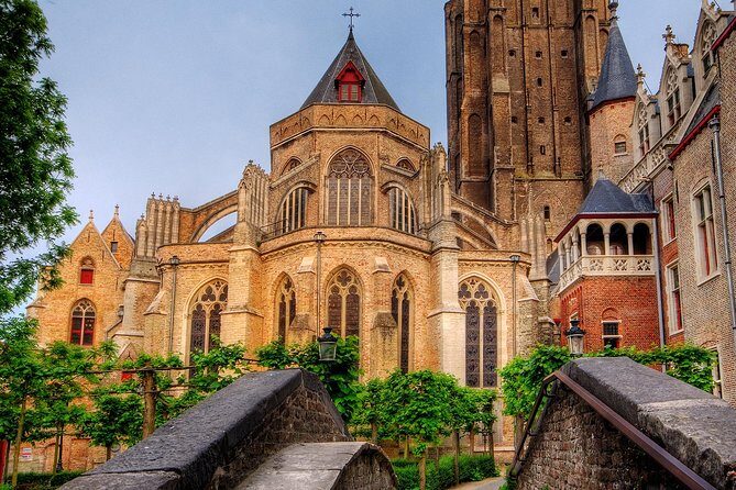 Private 3-hour walking tour of Bruges with official tour guide - FAQ