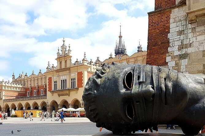 Private 3-hours Walking Tour of Krakow with official tour guide - FAQ