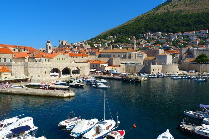 Private 3 hours walking tour of the Old Town with transfer - Authentic Experiences from Tour Reviews