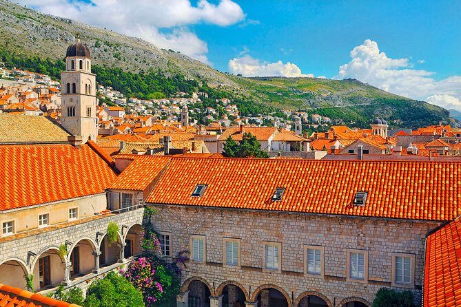 Private 3 hours walking tour of the Old Town with transfer - Frequently Asked Questions