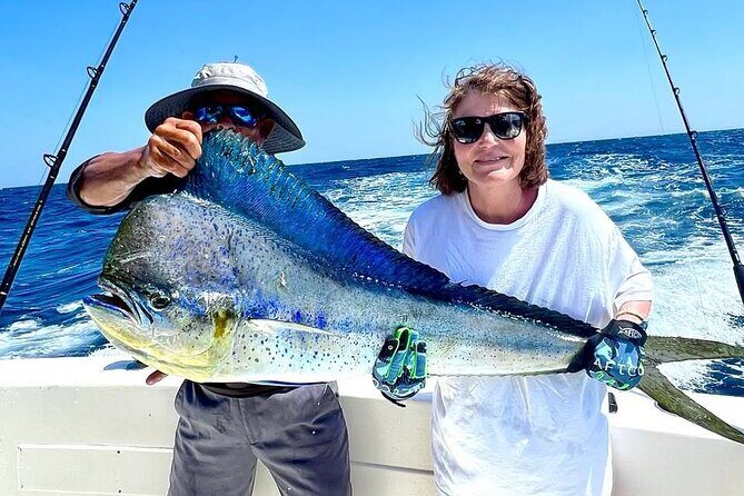 Private 38ft Fishing Charter in Tamarindo with Food and Drinks - The Experience in Detail