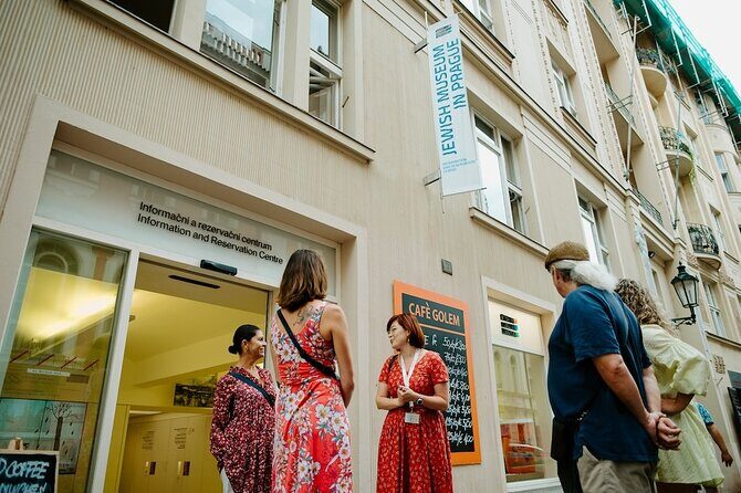 PRIVATE: 3h Stories of Prague Jewish Quarter Tour, drink included - FAQs