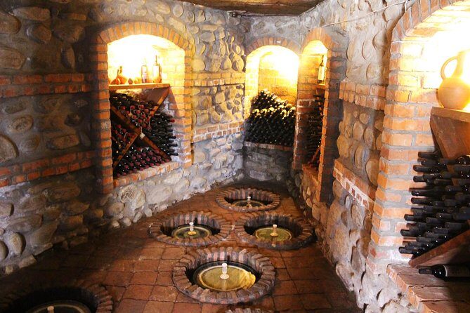 Private 4 days Food & Wine and Sightseeing tour to Kakheti, Kazbegi, Mtskheta. - Day Two: Wineries, Citadels, and the Tsinandali Estate