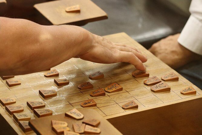 PRIVATE 4-Hour Best of Osaka Local Walk with Castle - Key Points