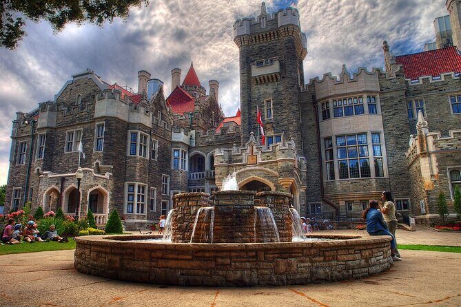 Private 4-hour City Tour of Toronto with driver and guide - Hotel pick up - Exploring Toronto in Comfort and Style