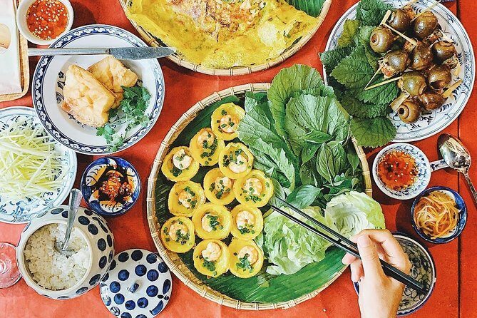Private 4-Hour Food Tour in Ho Chi Minh City - Discover Ho Chi Minh City Through Food and Landmarks