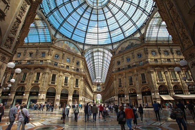 Private 4-Hour Walking Tour of Milan with private official tour guide - Frequently Asked Questions