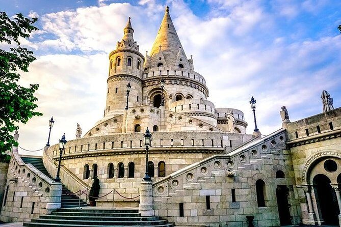 Private 4 Hours Budapest city tour and 3 hours Széchenyi thermal spa relax - A Deep Dive into the Budapest Private Tour and Spa Experience