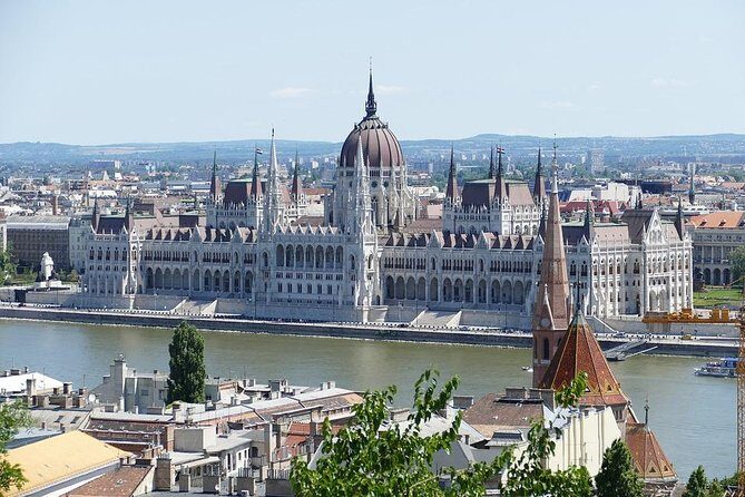 Private 4-hours City Tour of Budapest with private guide and Hotel Pick-up - Possible Drawback to Consider