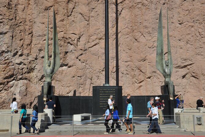 Private 4 Hours Stretch Limo Tour in Hoover Dam - FAQs