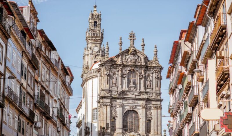 Private 4 hours tour of the "Main Monuments" in Oporto - The Bottom Line