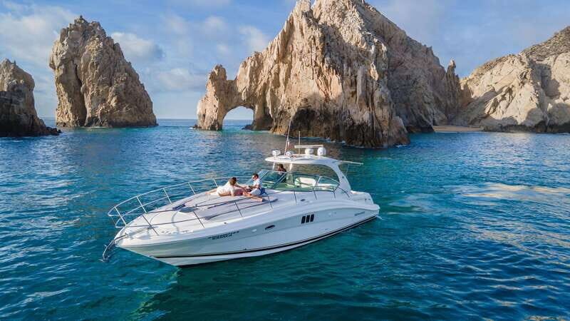 Private 45' Yacht in Cabo - Exploring Los Cabos on a Private 45 Yacht