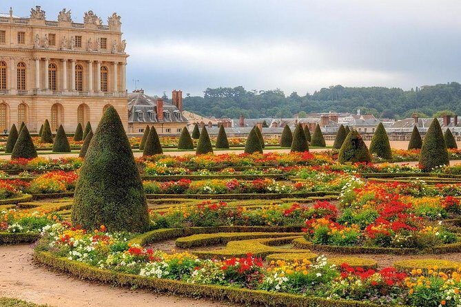 Private 5-hour round transfer to Versailles from Paris. Best offer! - A Deep Dive into the Versailles Private Transfer Experience