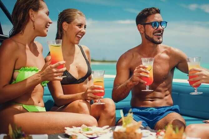 Private 51' Leopard boat Punta Mita  Chef & Open Bar Included - Key Points