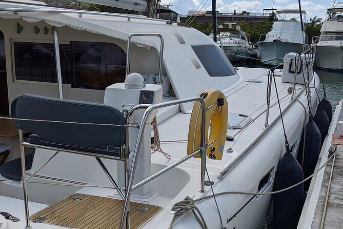 Private 6 Hrs 47 ft. Catamaran Snorkel & Cielo Charter (30p. max) - FAQs