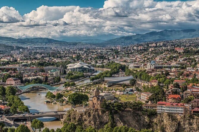 Private 7-Day Tours & Transfers from Tbilisi to Top Georgia Spots - Exploring Georgia in Depth: A 7-Day Journey