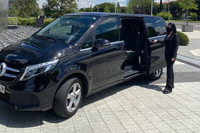 Private 8-hour tour to Braga and Guimaraes from Porto Hotel w/ driver and guide - FAQ