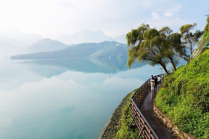 Private 9-Hour Sun Moon Lake Leisure Tour from Taichung ()! - Who Will Enjoy This Tour?