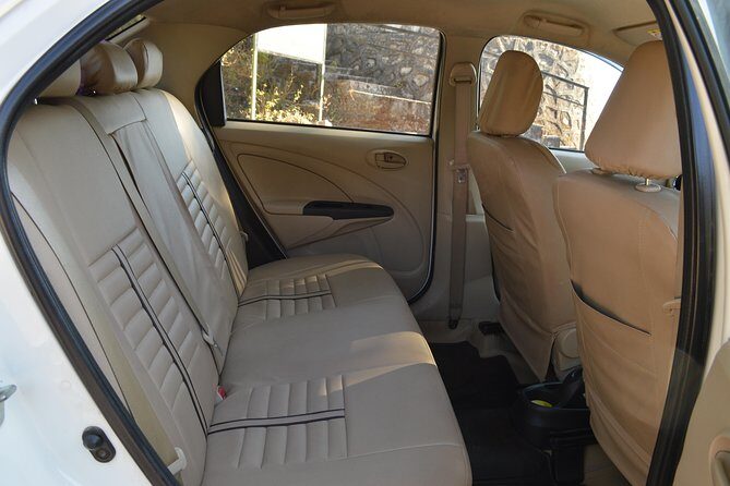 Private A/c Transfer Mount Abu To Udaipur ( 4 Seat A/c Sedan) - Punctuality and Reliability