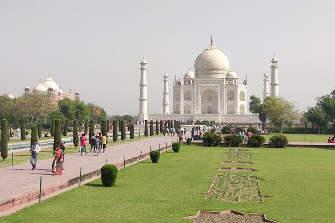 Private Agra Day Trip Taj Mahal Sunrise Tour From Delhi - A Refreshing Breakfast with a View