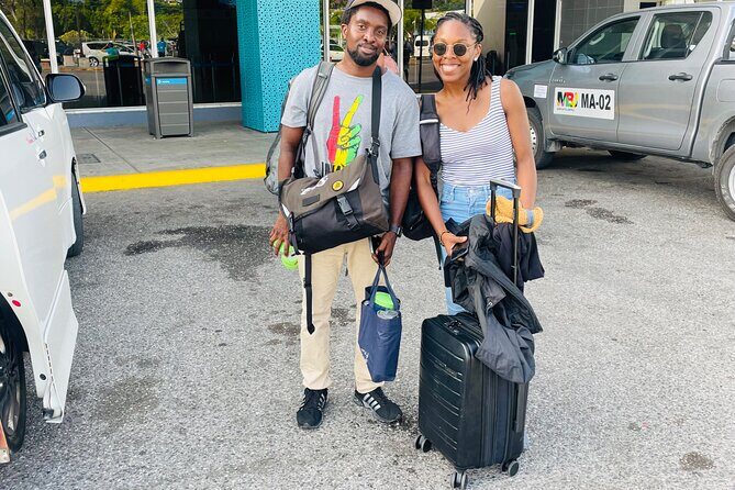 Private Airport transfer from MBJ to & from Hotel's in Ochi Rios - Clear, Comfortable, and Personal: Private Airport Transfer from Montego Bay to Ocho Rios