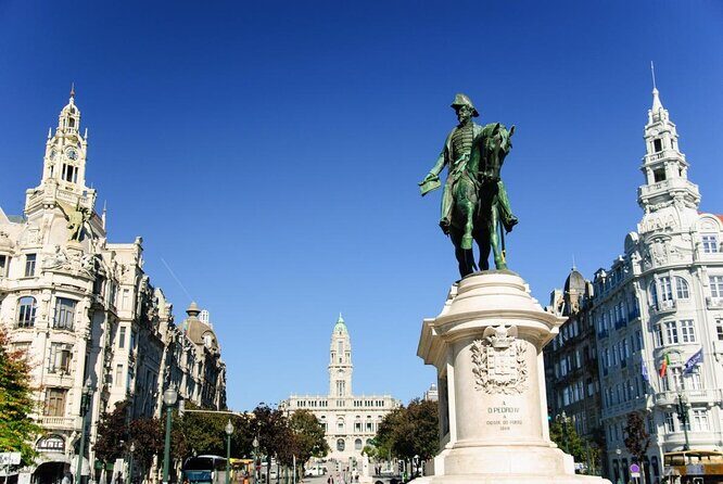Private Airport Transfer from the Airport to Porto - Key Points
