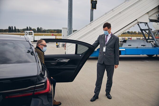 Private Airport Transfer Service Vice Versa in Wellington by SUV - Key Points