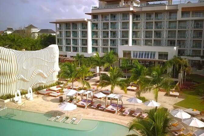 Private Airport Transfer to Breathless Montego Bay Resort - A Closer Look at the Private Transfer Experience