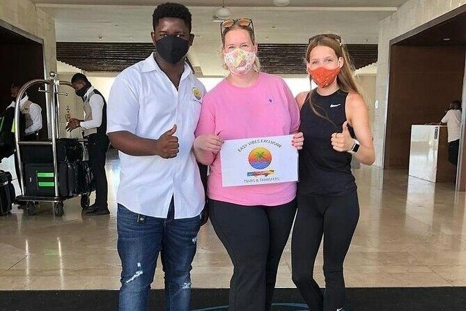 Private Airport Transfer to Hideaway at Royalton Blue Waters - An In-Depth Look at the Private Airport Transfer Experience