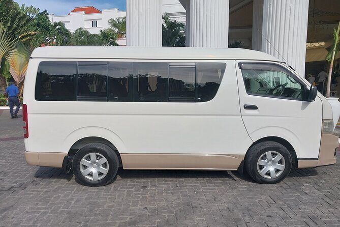Private Airport Transfer to Hotel Riu Palace Aquarelle - Private Airport Transfer to Hotel Riu Palace Aquarelle: A Practical and Enjoyable Start to Your Jamaica Vacation