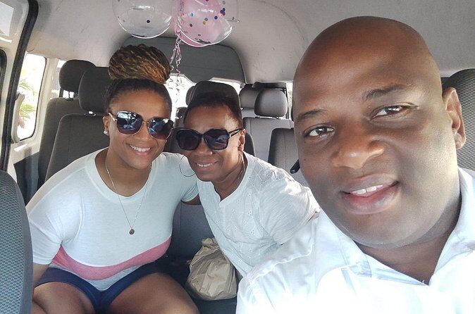 Private Airport Transfer to Ocean Eden/Coral Aquarelle, Royalton - FAQ