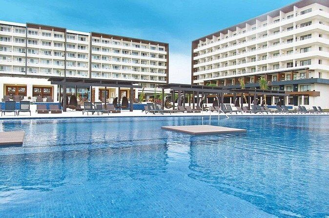 Private Airport Transfer to Royalton Blue Water Resort - Frequently Asked Questions