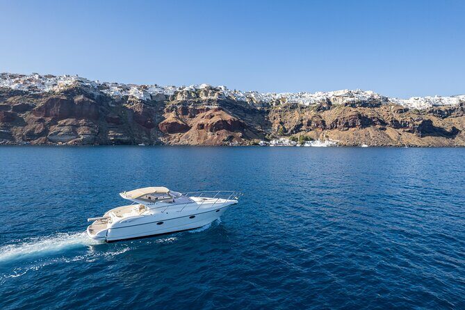 Private all included yacht Tour in Santorini - In-Depth Review of the Santorini Yacht Tour