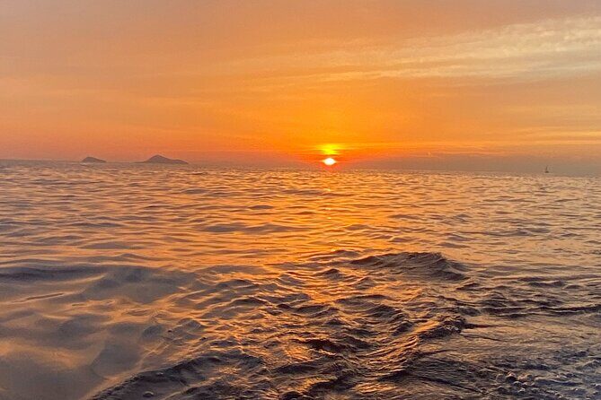 Private all included yacht Tour in Santorini - Who Should Consider This Tour?