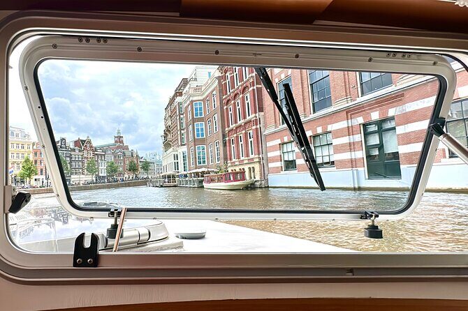 Private All-Inclusive Cruise with Captain - The Value of a Private Canal Cruise