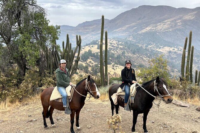 Private Andes Horse Riding with Cheese and Wine. Near Santiago - Key Points