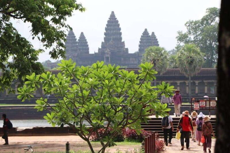 Private Angkor Wat Sunset Tour with Lunch and Snack Included - FAQ