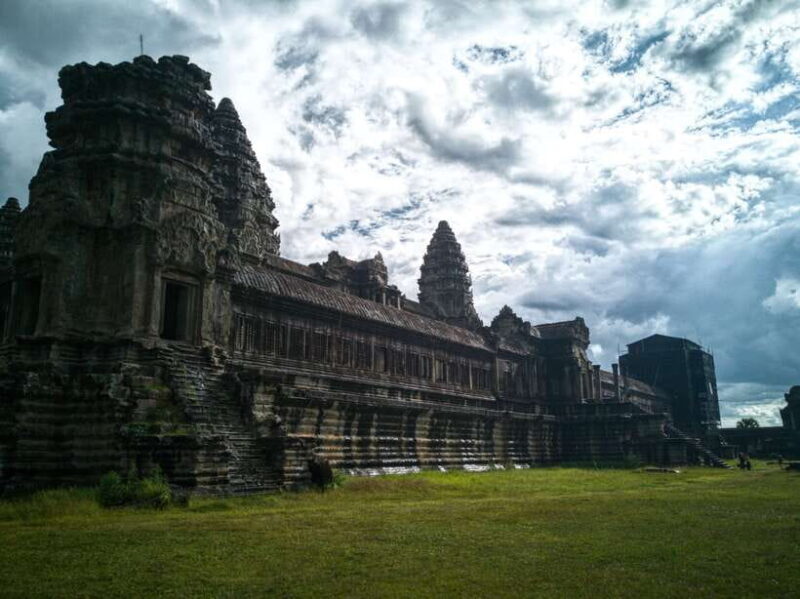 Private Angkor Wat Temple Tour - Key Points