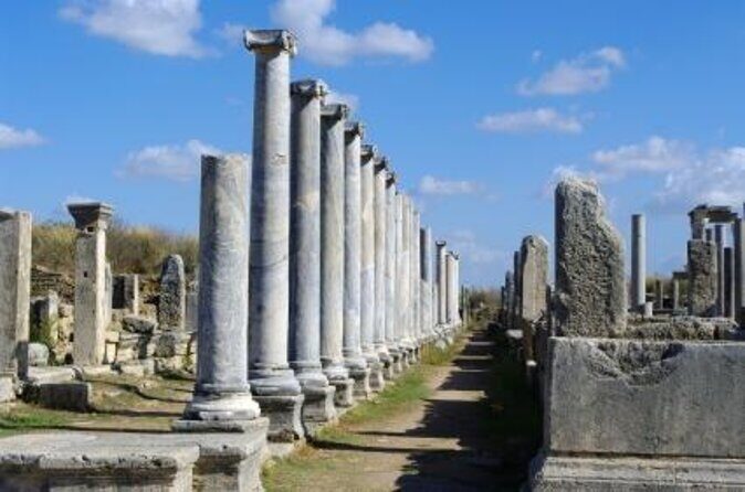 Private Antalya's Ancient Excursion in Perge - Exploring Perge: A Roman City Frozen in Time