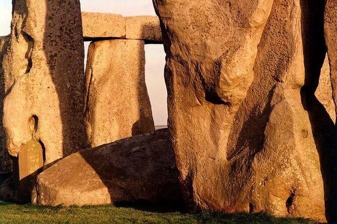Private Archaeologist Guided Tour Stonehenge, Salisbury & Avebury - Exploring the Itinerary in Detail