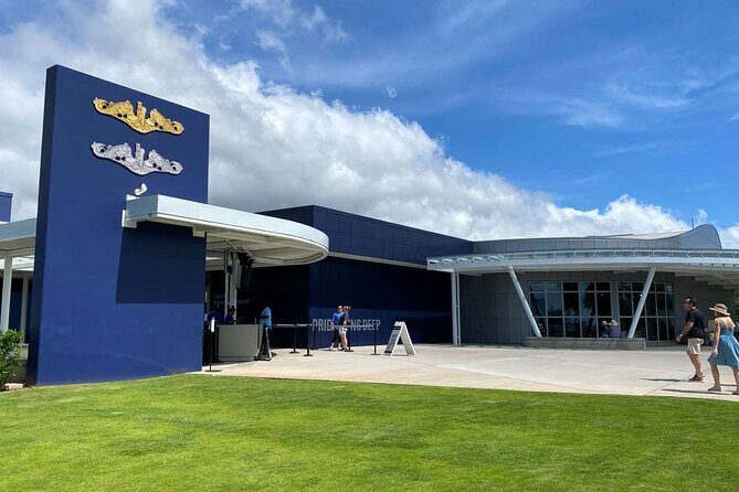 Private Arizona Memorial Bowfin Submarine and Honolulu City Tour - Insights from Reviewers