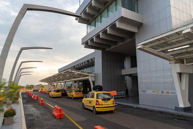 Private Arrival or Departure Transfer: Ernesto Cortissoz Airport - Key Points