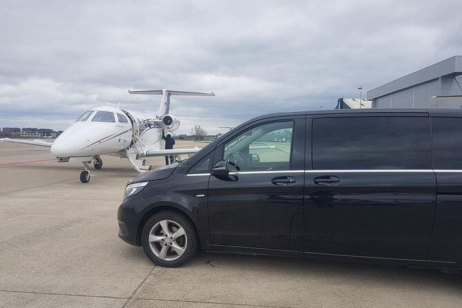 Private Arrival Transfer from Brussels Airport or city to Antwerp with Business car - Key Points
