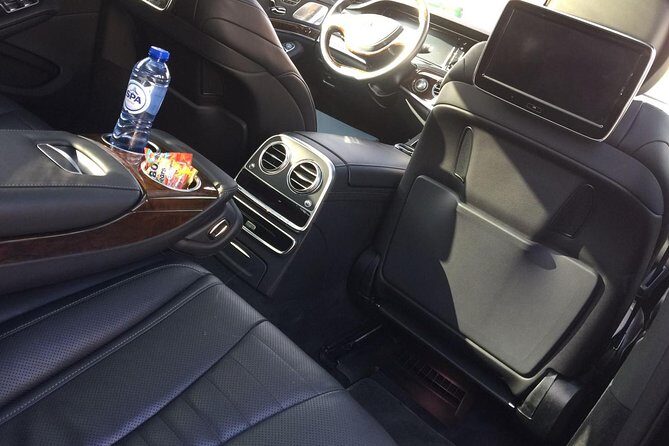 Private Arrival Transfer from Brussels Airport to Bruges with Business car - An In-Depth Look at the Transfer Experience