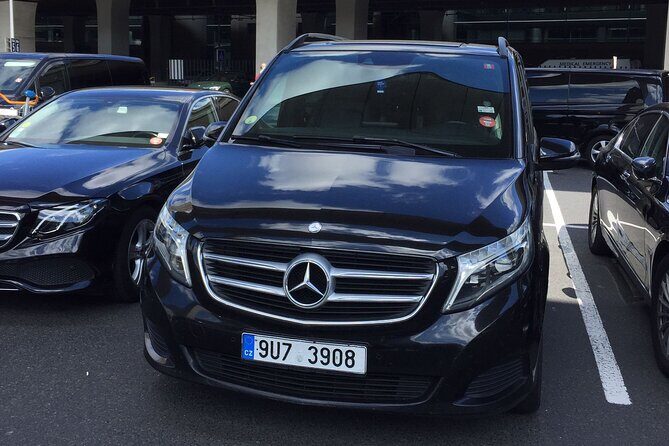 Private Arrival Transfer from Charles de Gaulle airport CDG to Paris city - Private Arrival Transfer from Charles de Gaulle Airport (CDG) to Paris City