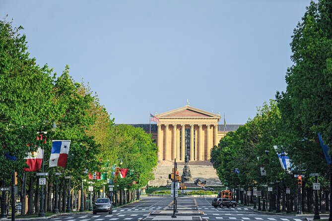 Private Art & Romance Tour in South Philadelphia - Who Should Consider This Tour?