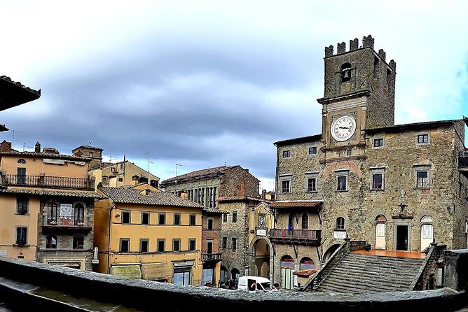 Private Art & Wine Tour in Cortona & Montepulciano, with lunch & 2 wine tastings - Frequently Asked Questions