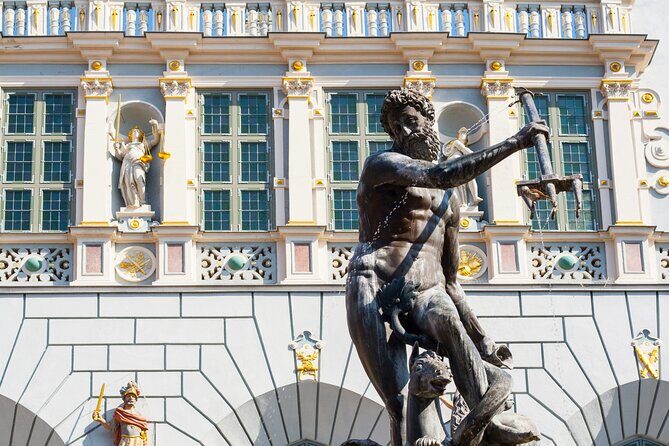 Private Artus Court and Gdansk Old Town Tour with Tickets - Pricing and Value