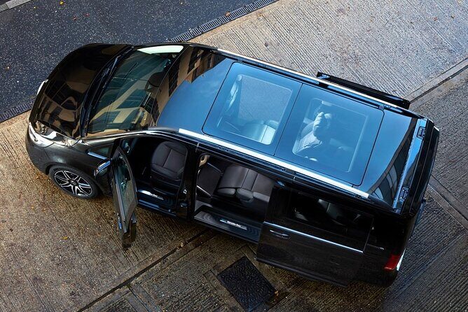 Private Auckland Airport Transfer to, from Auckland Hotels SUV - A Straightforward Yet Comfortable Transfer