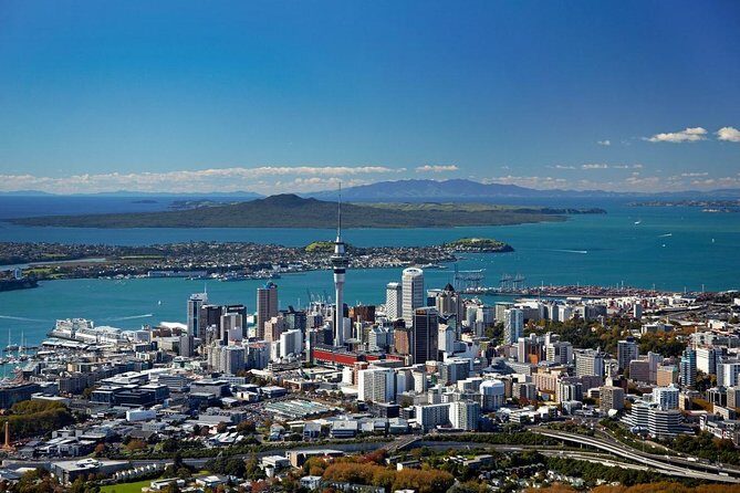 Private Auckland City Tour For Small Group in a luxury vehicle. - A Closer Look at the Auckland Private City Tour